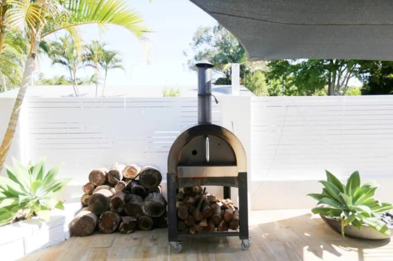 Tatil Evi 600M To Beach, Family Entertainer, Aircon, Pool & Pizza Oven Maroochydore