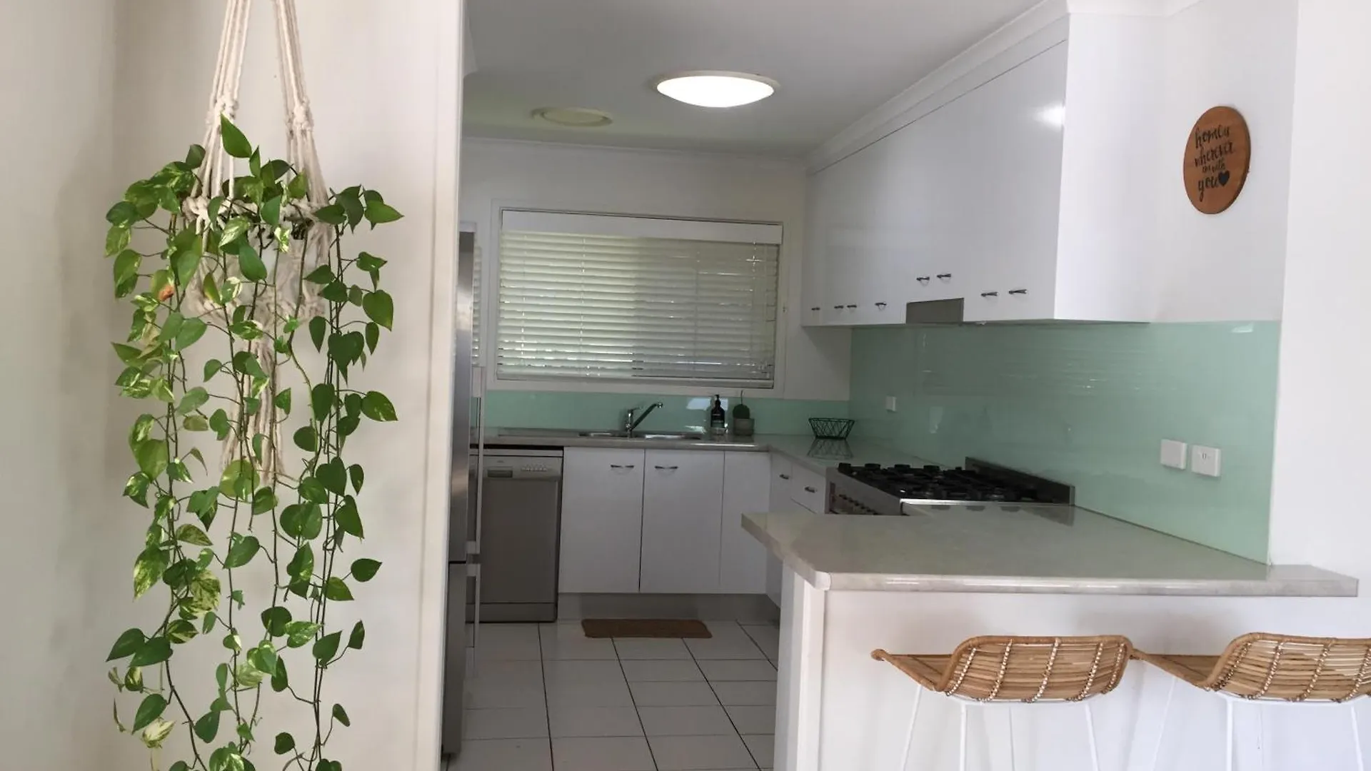 600M To Beach, Family Entertainer, Aircon, Pool & Pizza Oven Maroochydore