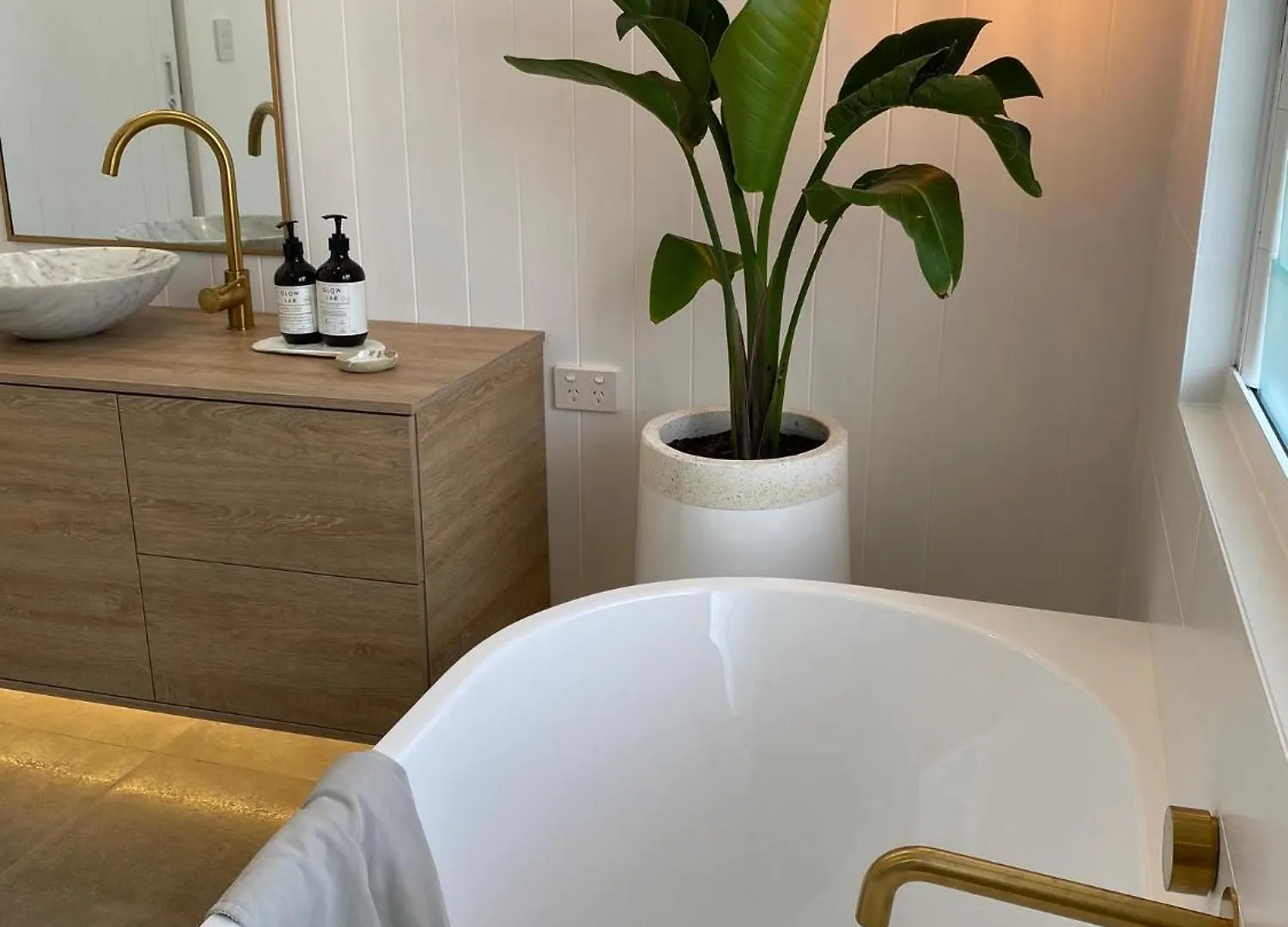 600M To Beach, Family Entertainer, Aircon, Pool & Pizza Oven Maroochydore