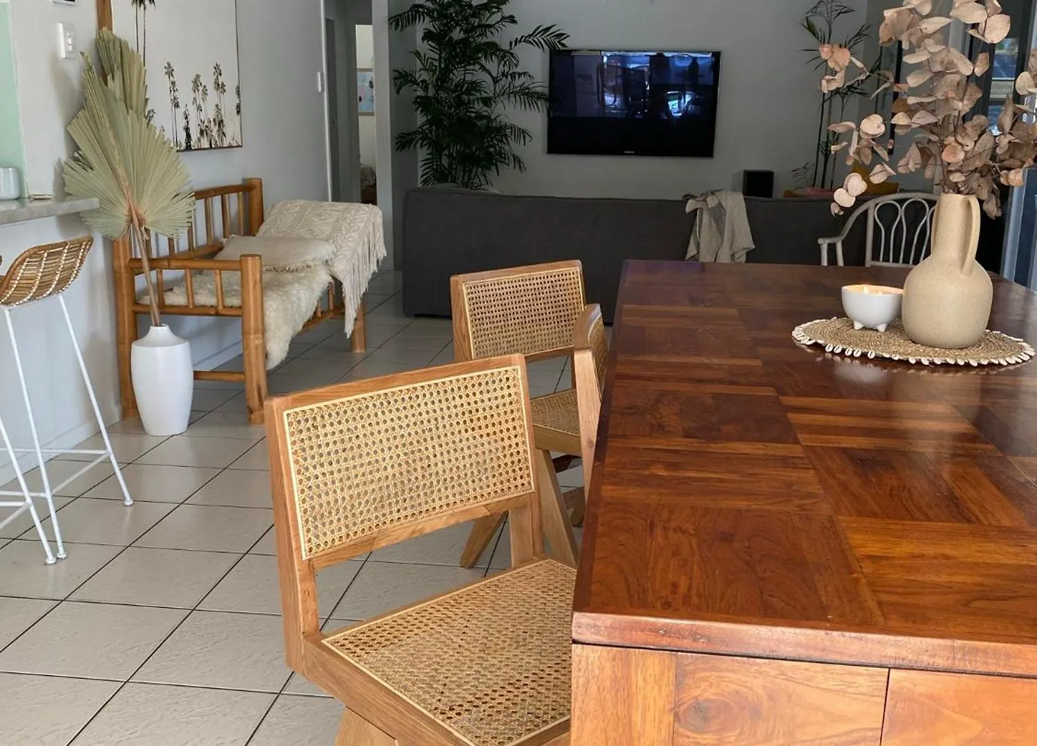 600M To Beach, Family Entertainer, Aircon, Pool & Pizza Oven Maroochydore Tatil Evi